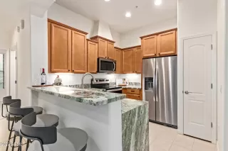 Photo #4: 6488560 Listing