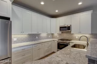 Photo #3: 6488674 Listing 