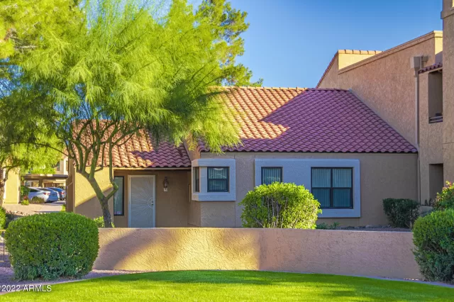 MLS: 6488762 Condo For Sale