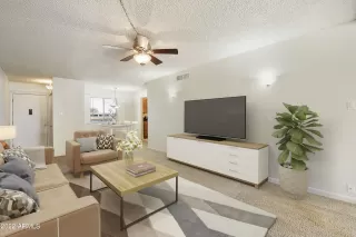 Photo #5: 6488874 Listing 