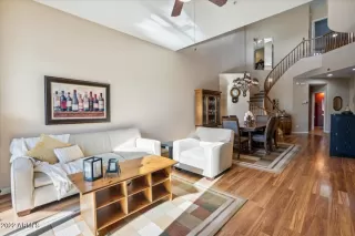 Photo #6: 6489138 Listing