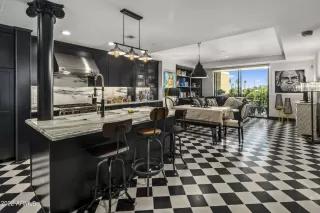 Photo #3: 6489354 Listing