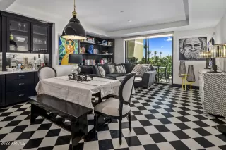 Photo #6: 6489354 Listing