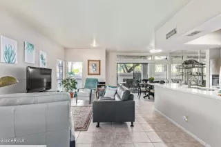 Photo #4: 6489448 Listing