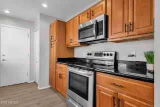 Photo #6: 6489509 Listing