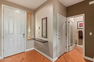 Photo #3: 6489983 Listing