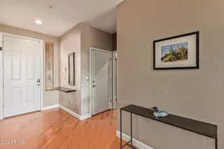 Photo #4: 6489983 Listing