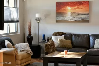 Photo #6: 6489983 Listing