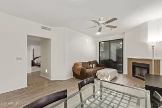 Photo #6: 6490073 Listing