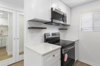 Photo #6: 6490696 Listing