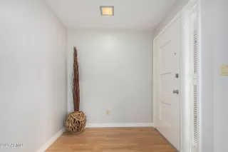 Photo #2: 6490802 Listing