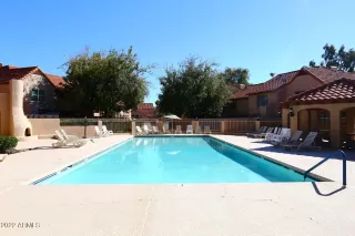 Photo #4: 6491047 Listing