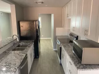 Photo #6: 6491224 Listing