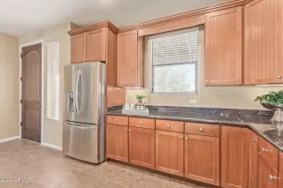 Photo #6: 6491282 Listing