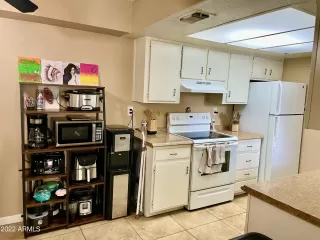 Photo #2: 6491405 Listing