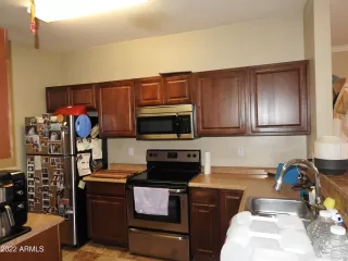 Photo #5: 6491659 Listing