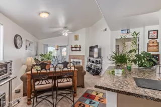 Photo #5: 6491849 Listing
