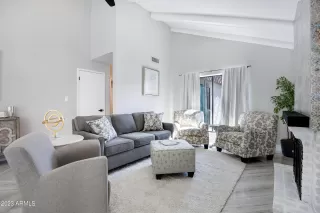 Photo #2: 6491894 Listing