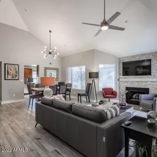 Photo #2: 6491993 Listing
