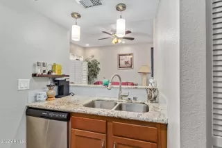 Photo #6: 6492446 Listing 