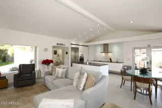 Photo #1: 6492746 Listing