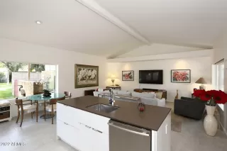 Photo #3: 6492746 Listing