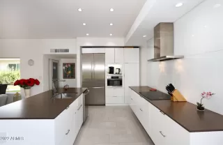 Photo #6: 6492746 Listing