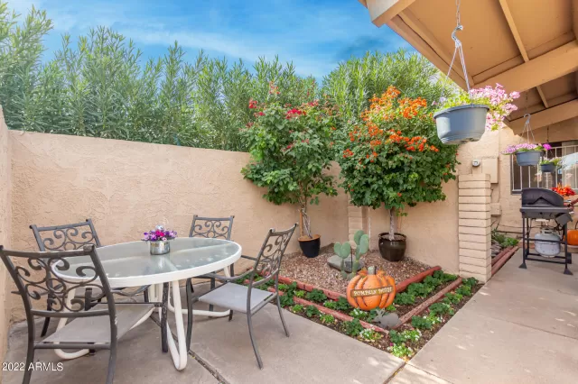 MLS: 6492902 Condo For Sale