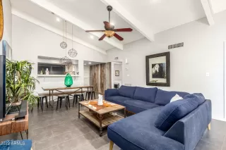 Photo #2: 6492902 Listing 