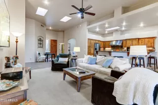 Photo #2: 6492944 Listing 