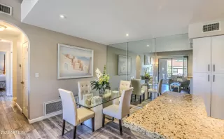 Photo #3: 6493294 Listing 