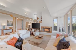 Photo #4: 6493380 Listing