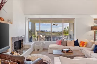 Photo #5: 6493380 Listing