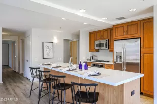 Photo #2: 6493538 Listing