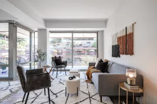 Photo #3: 6493538 Listing