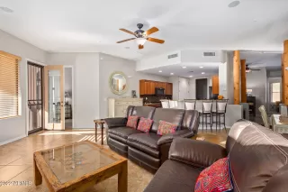 Photo #4: 6493625 Listing 