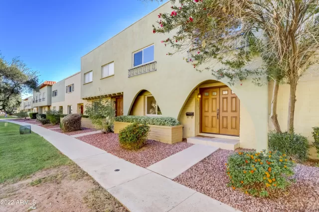 MLS: 6493781 Condo For Sale