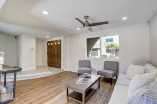 Photo #6: 6493781 Listing 