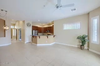 Photo #4: 6494453 Listing