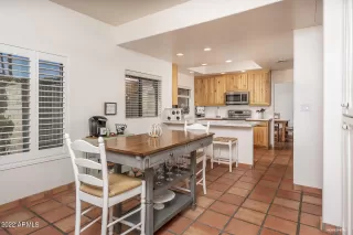 Photo #6: 6494711 Listing