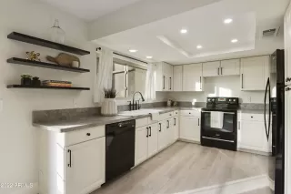 Photo #5: 6494965 Listing 