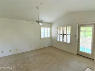 Photo #5: 6494975 Listing