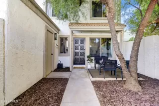Photo #3: 6495033 Listing