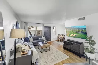 Photo #5: 6495033 Listing