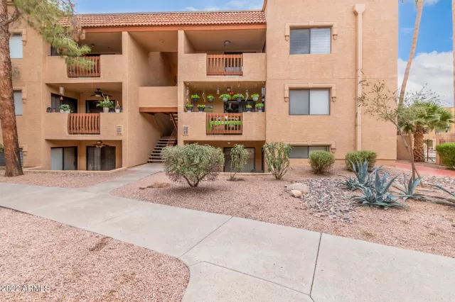 MLS: 6495334 Condo For Sale