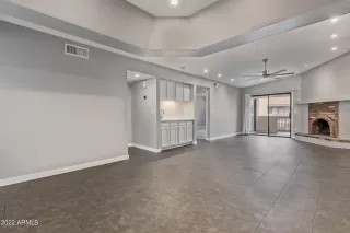 Photo #5: 6495334 Listing