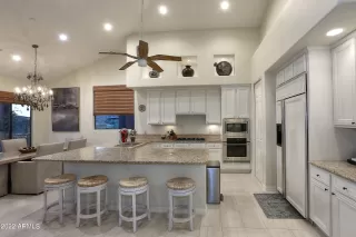 Photo #4: 6495385 Listing