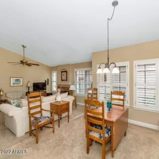 Photo #5: 6495424 Listing