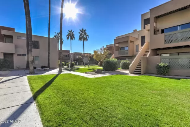 MLS: 6495613 Condo For Sale