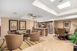 Photo #5: 6495891 Listing